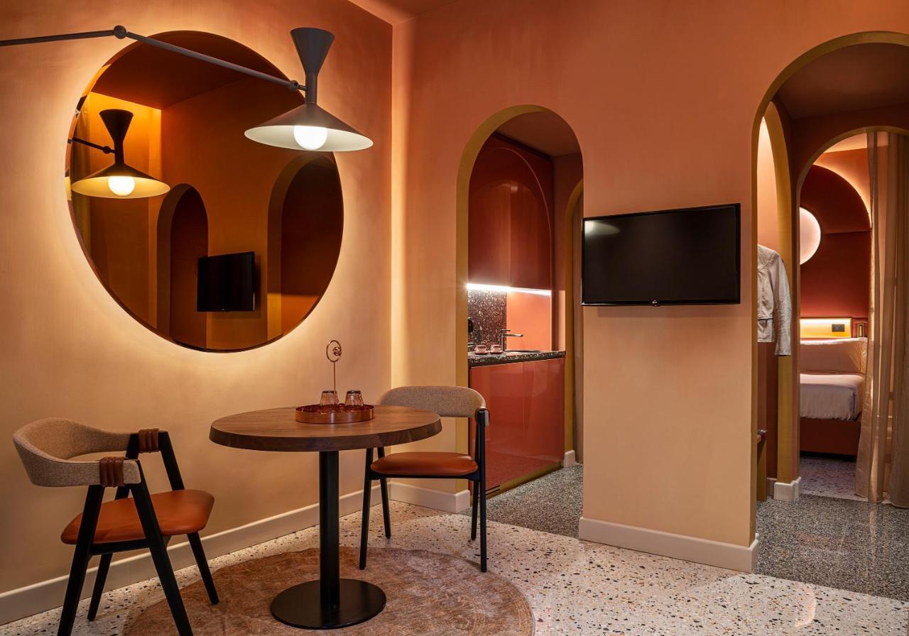 Suite med queensize-seng og spabad