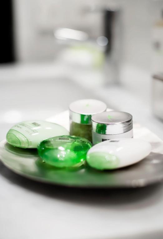 Single Room,11977082:JPEG