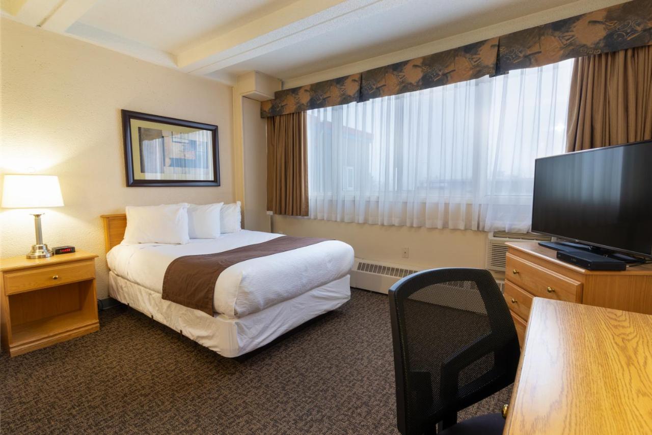 Double Room Two Double Beds Non-Smoking