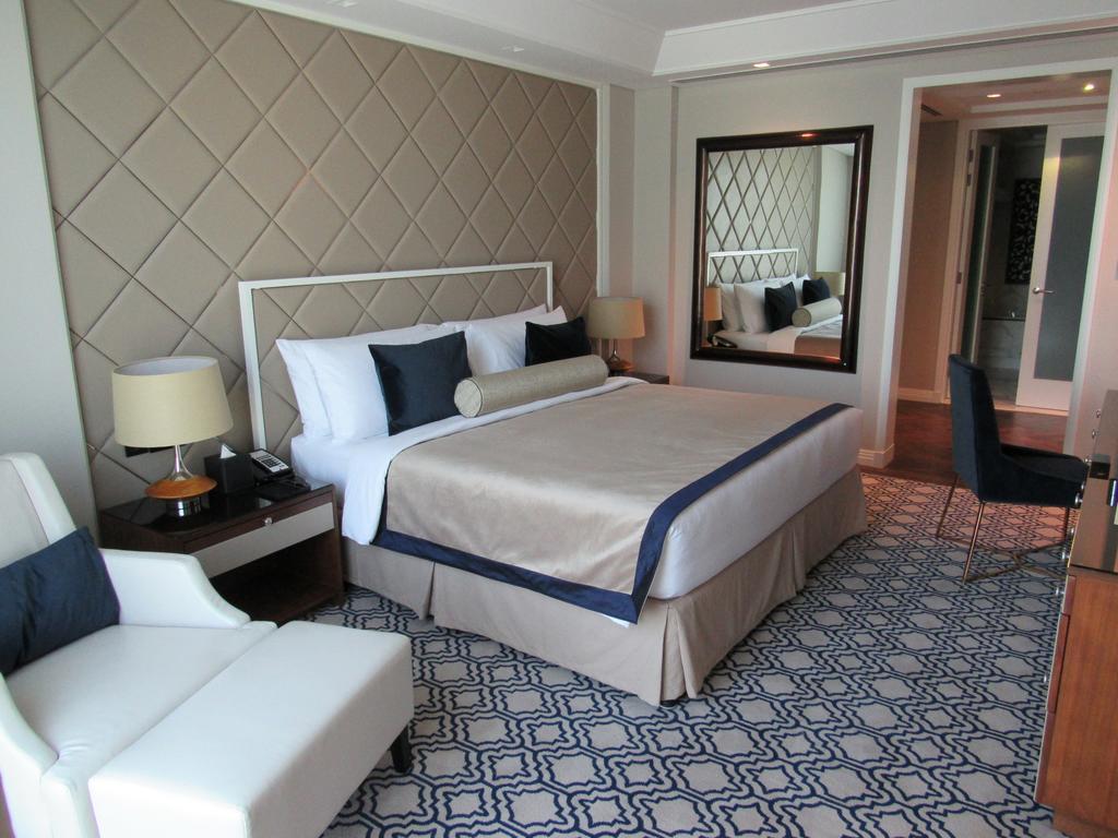 Luxury Suite Burj View
