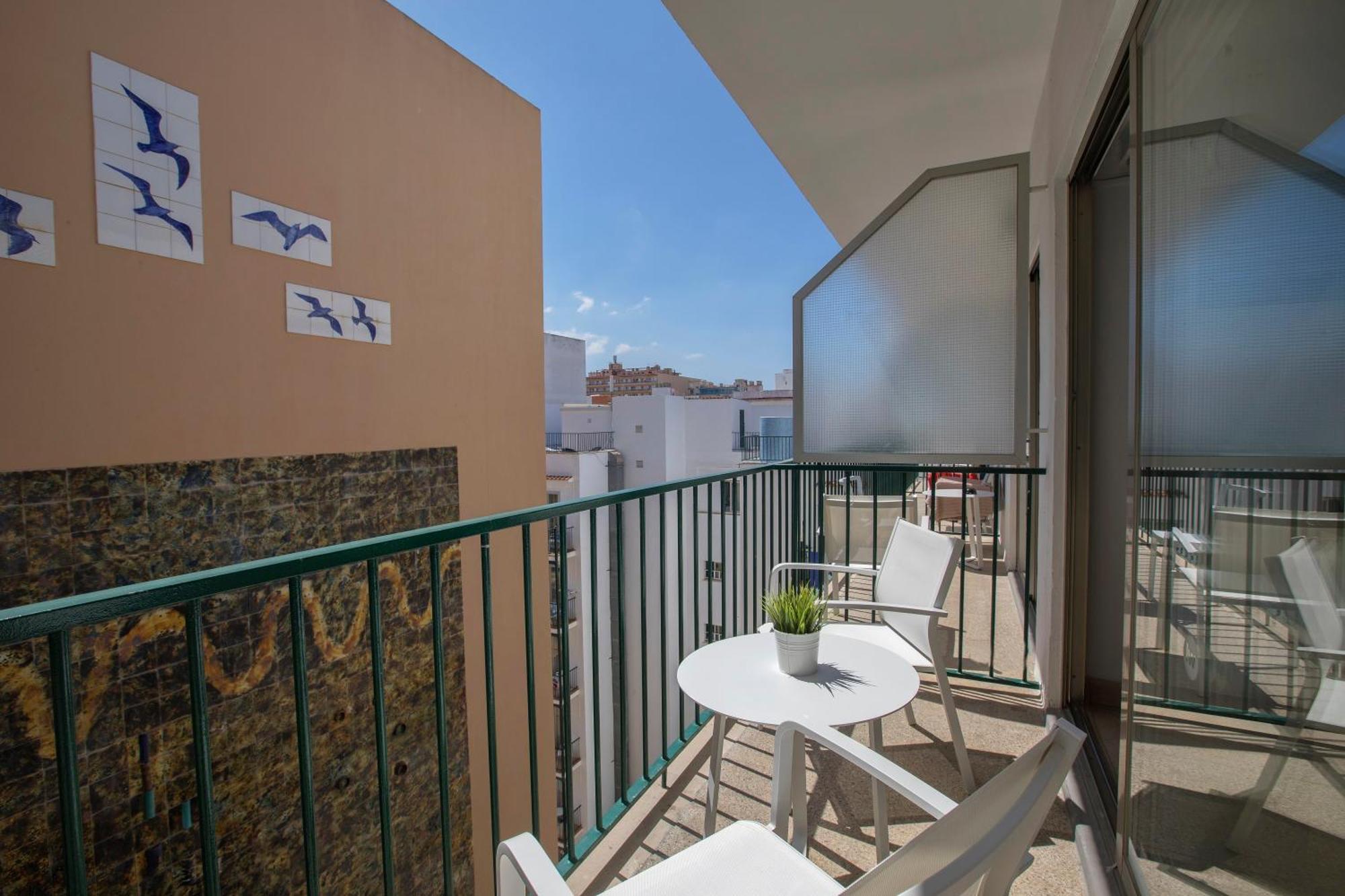 Twin Room with Balcony,1306834372:JPEG