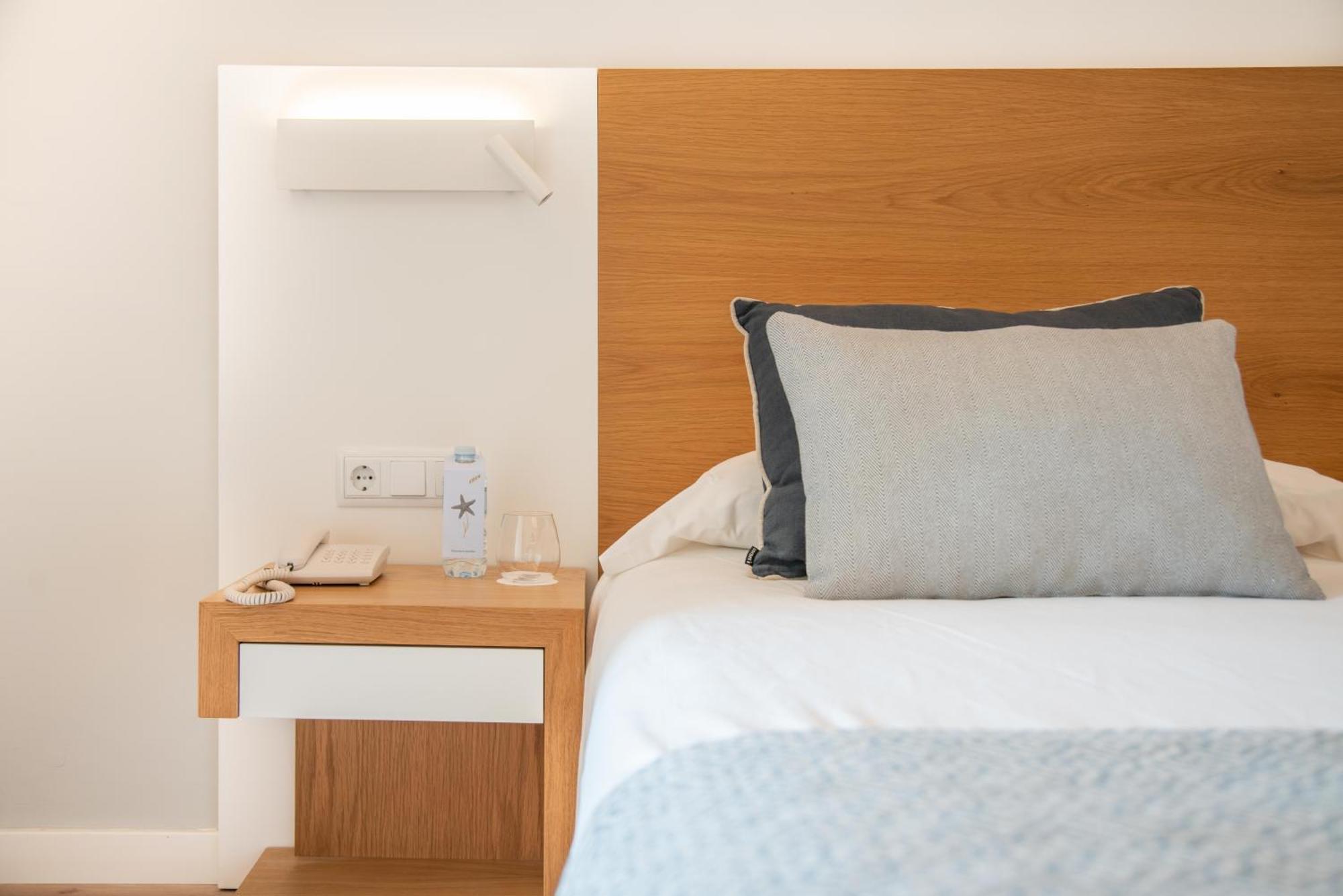 Basic Double Room,318409361:JPEG