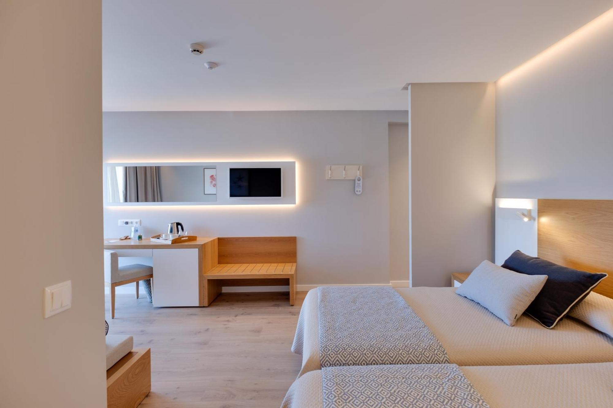Superior Triple Room,1207491868:JPEG