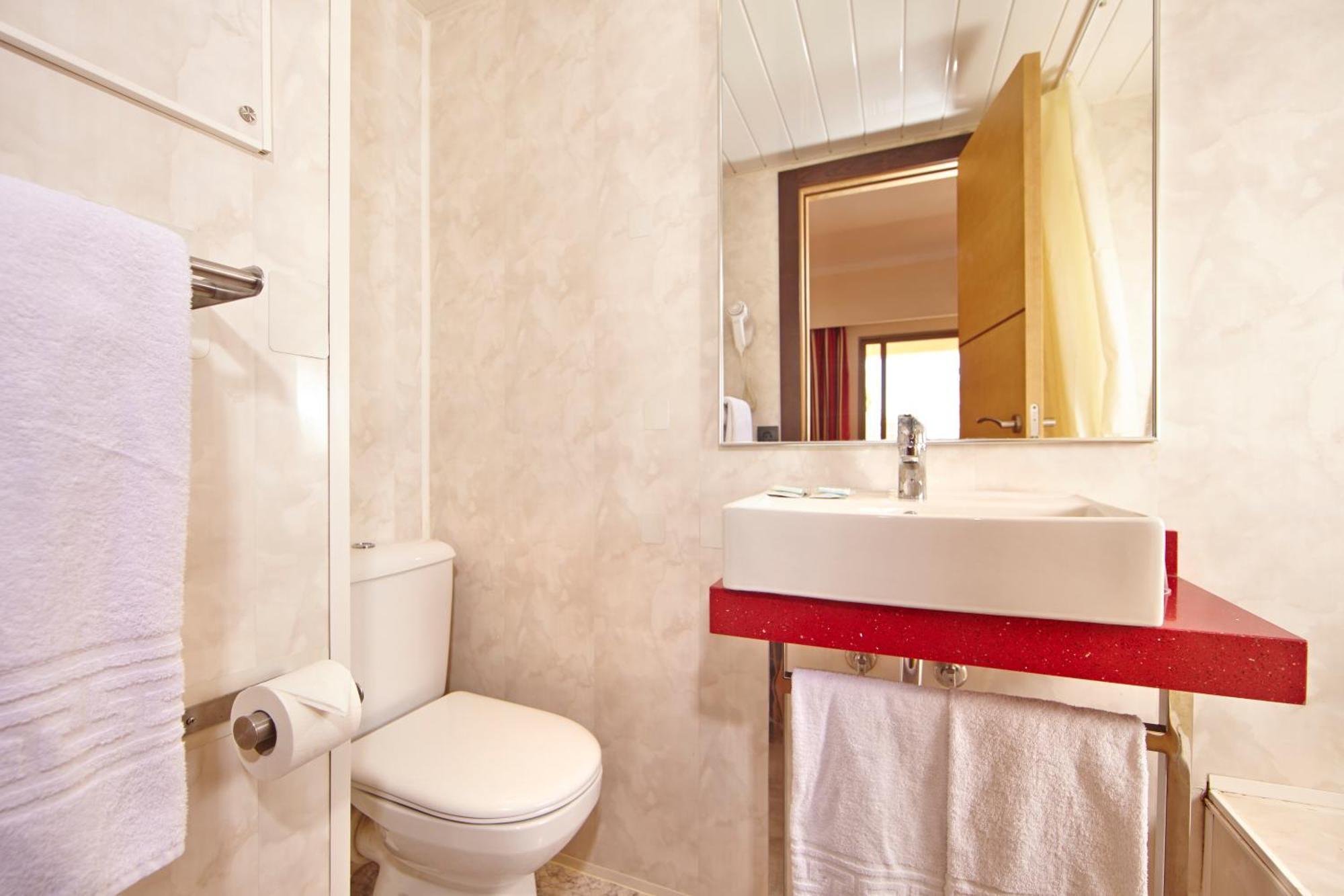 Double or Twin Room,786279840:JPEG