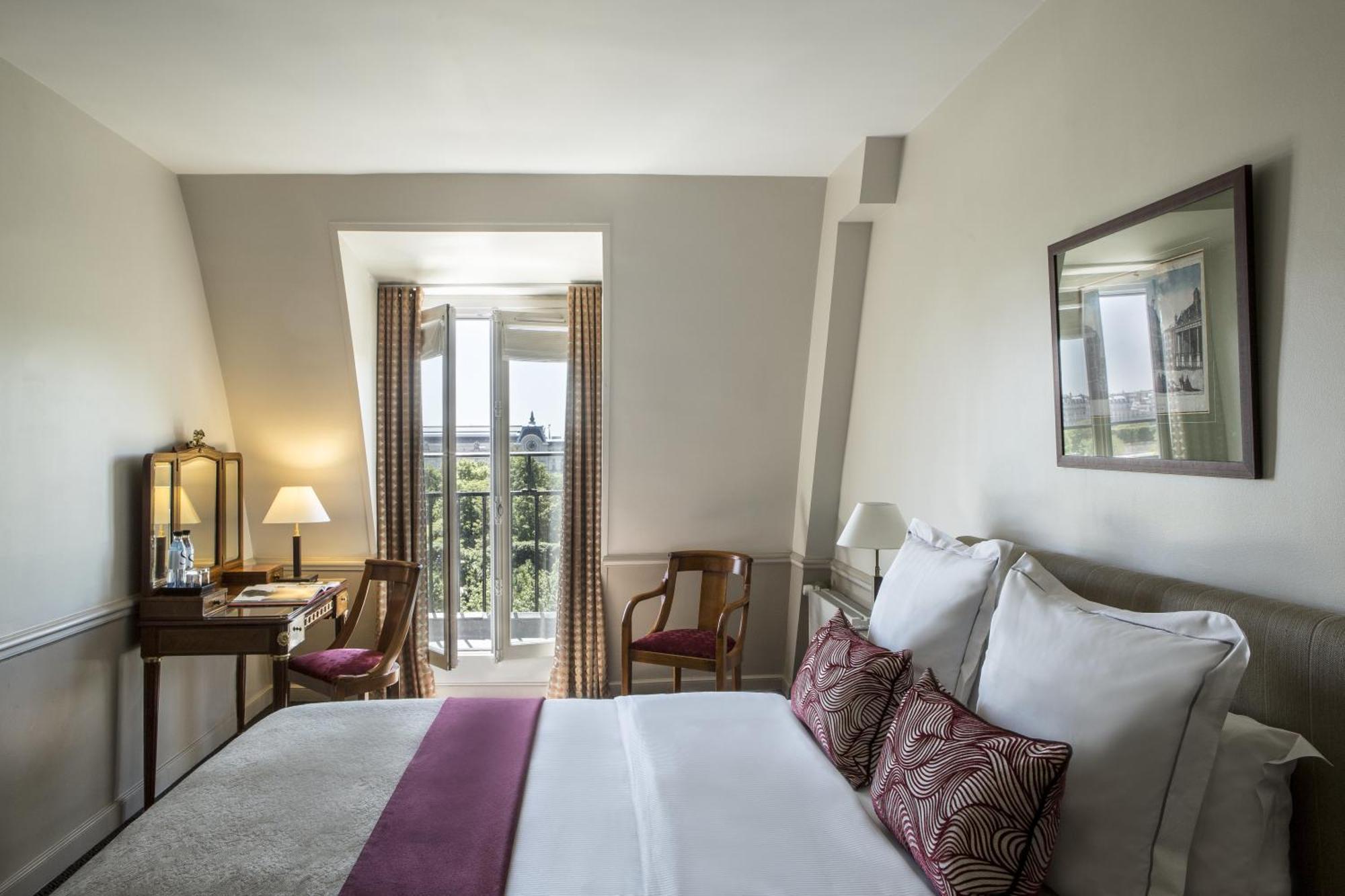 Deluxe Double Room Paris view