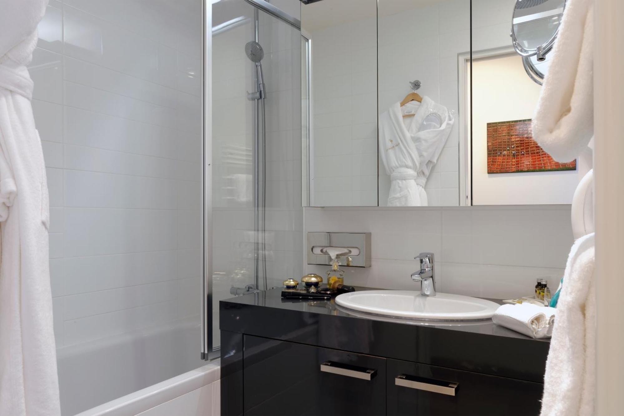 One-Bedroom Apartment 65m2
