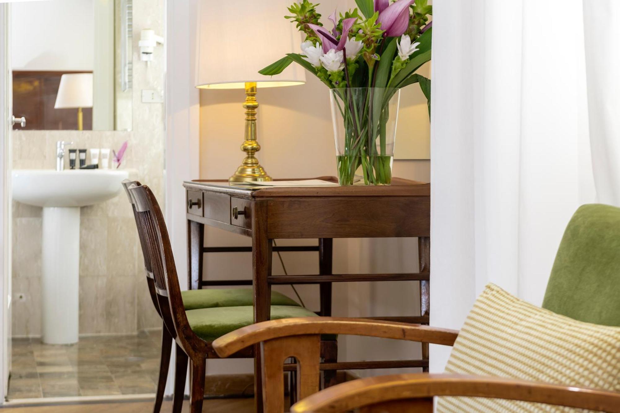 Single Room,1237911070:JPEG