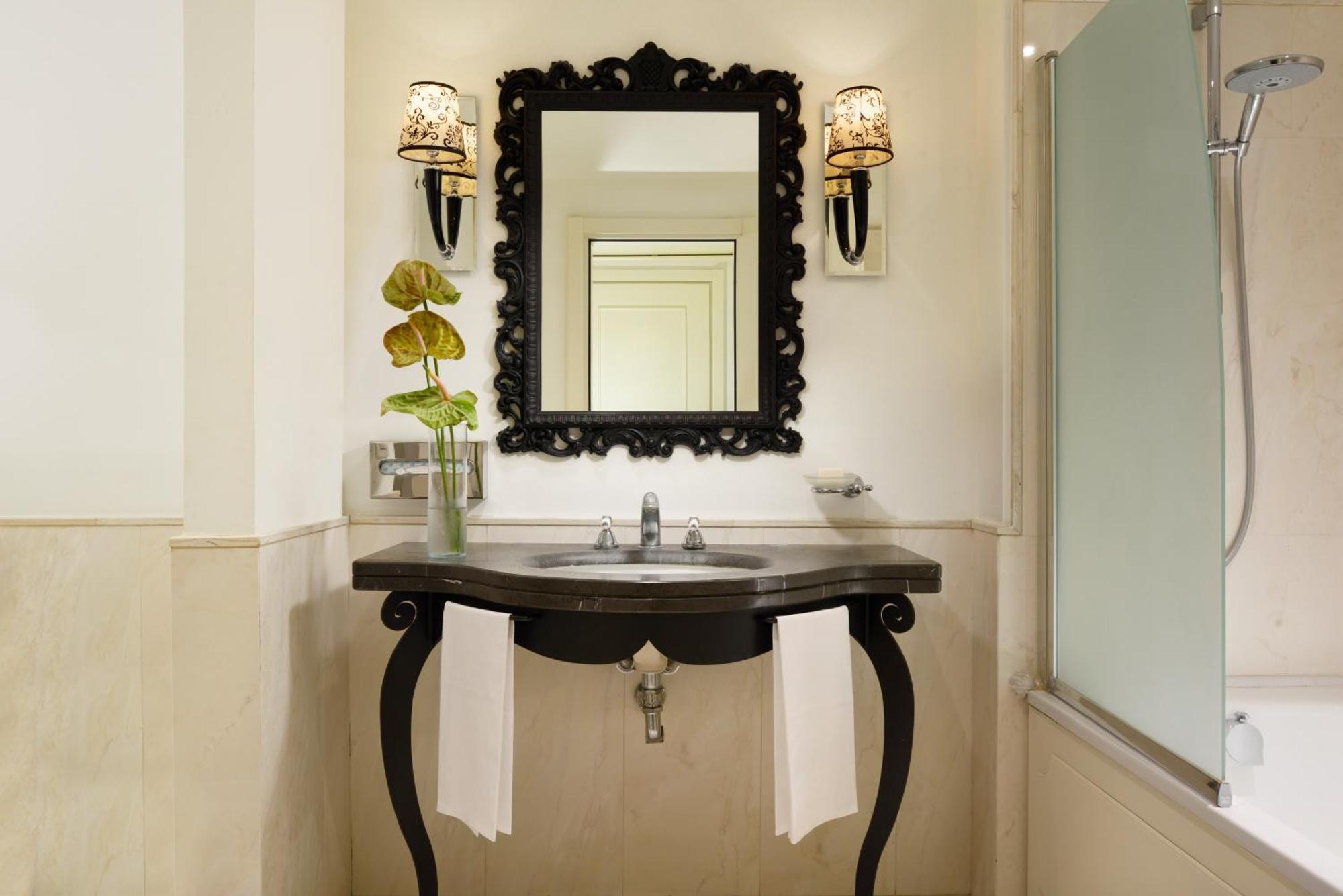 Suite Double View