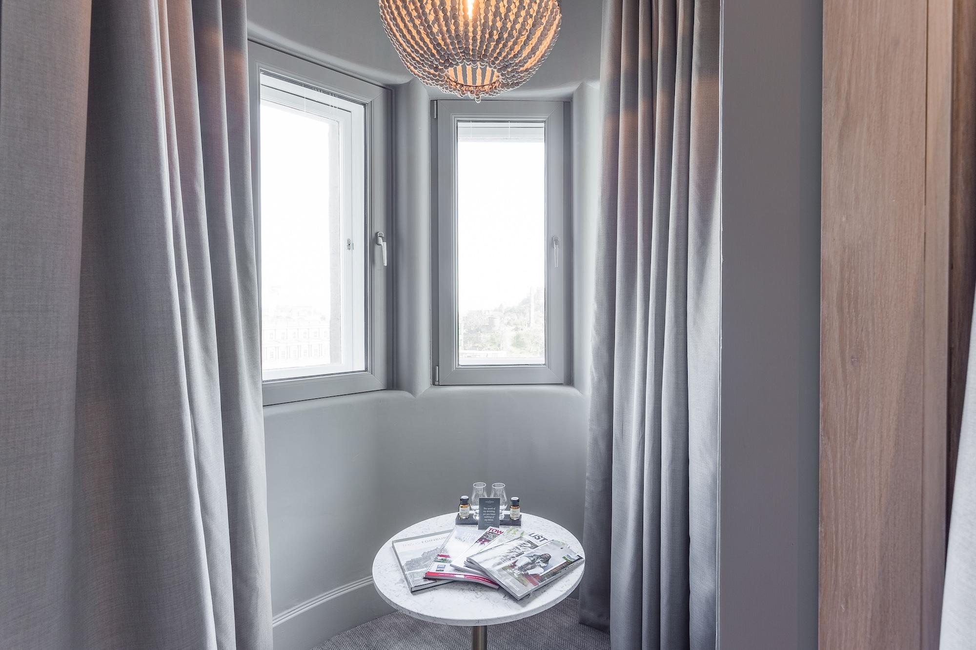 Director Twin or Double Room City View