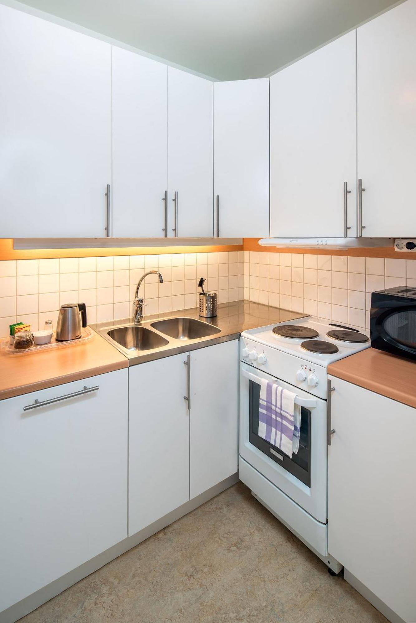Studio Apartment Private Bathroom