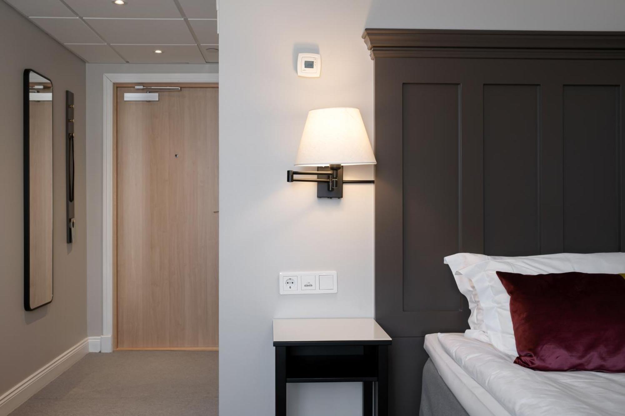 Standard Single Room,1209940534:JPEG