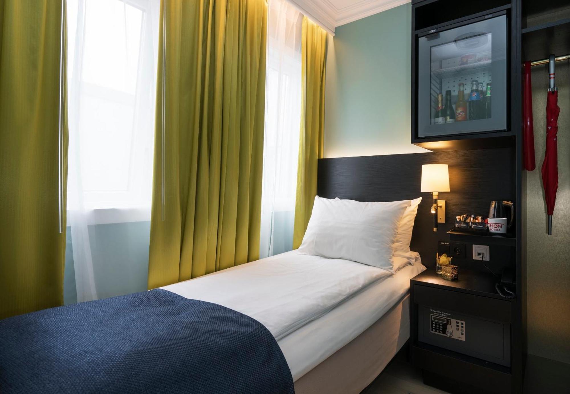 Small Single Room,1588046055:JPEG