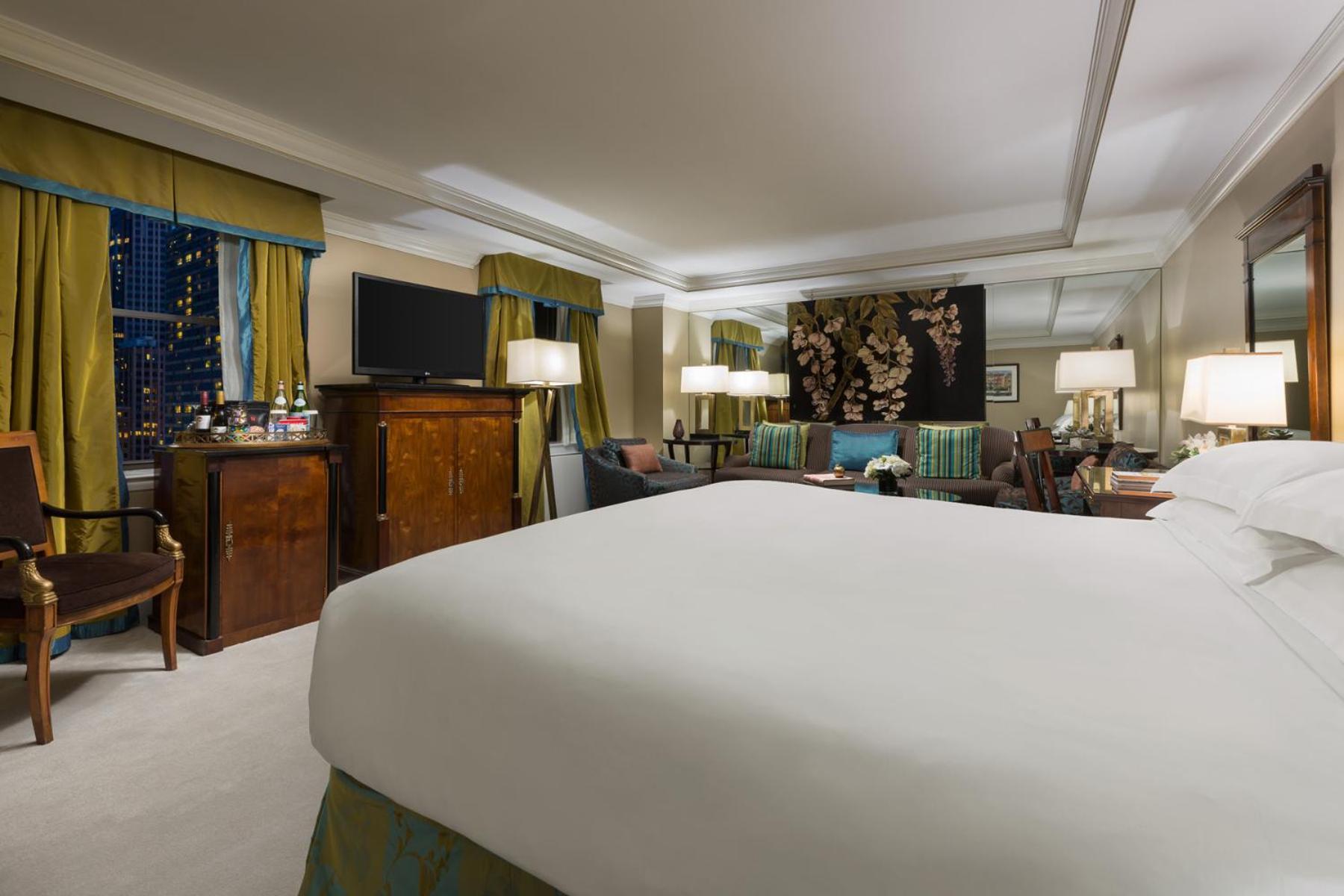 Junior King Suite