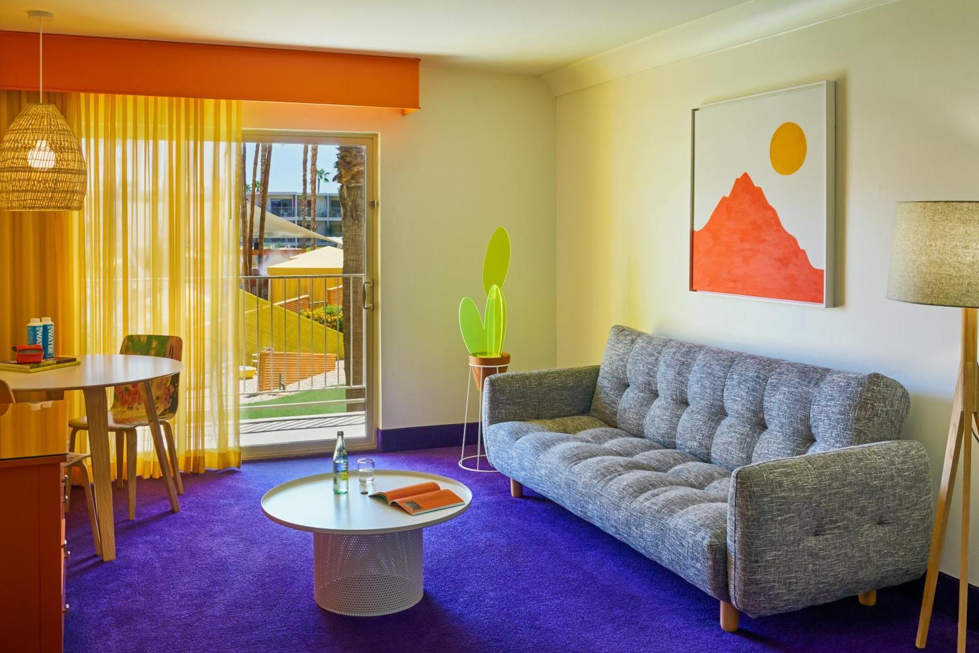 Queen Suite Pool View