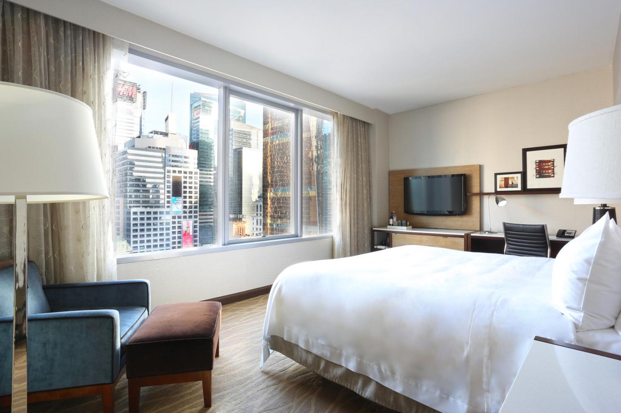 Premium King Room Skyline View