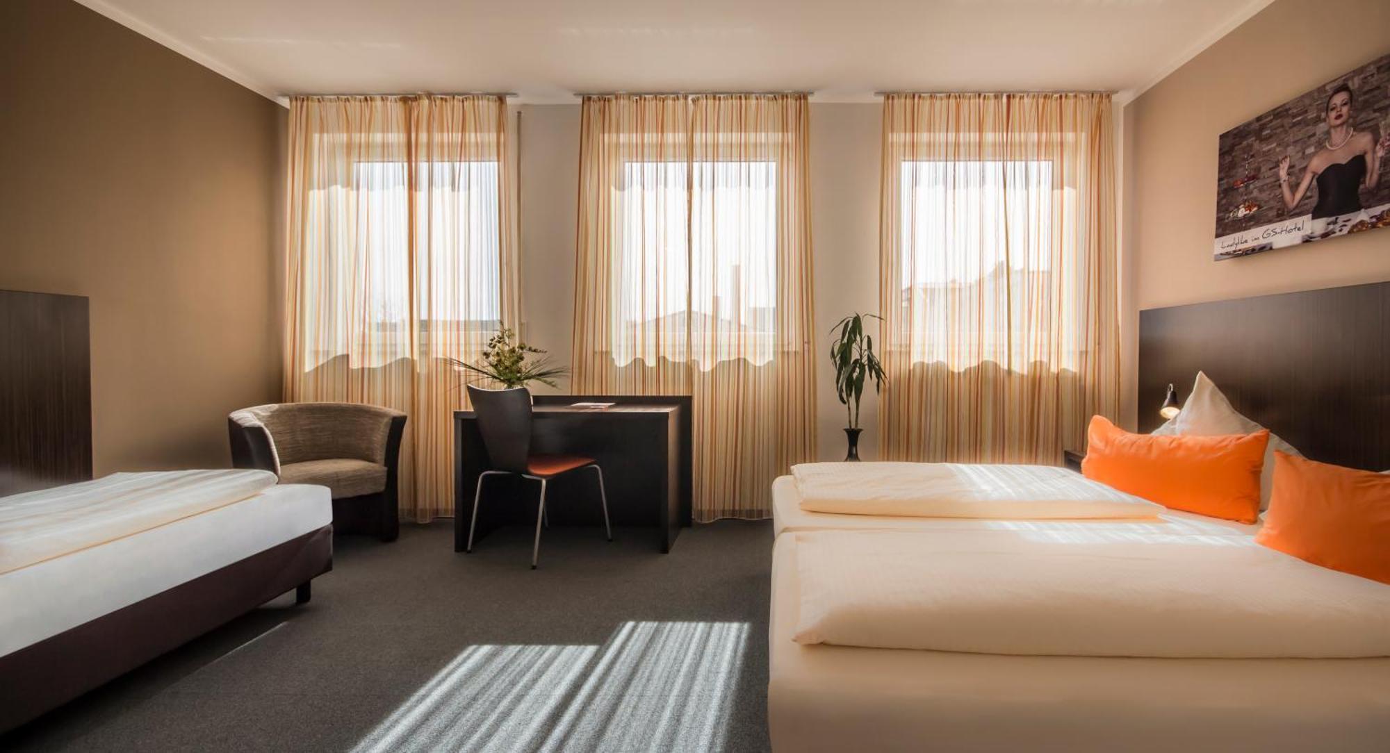 Triple Room
