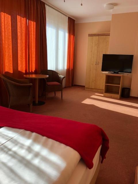 Double Room,728708053:JPEG