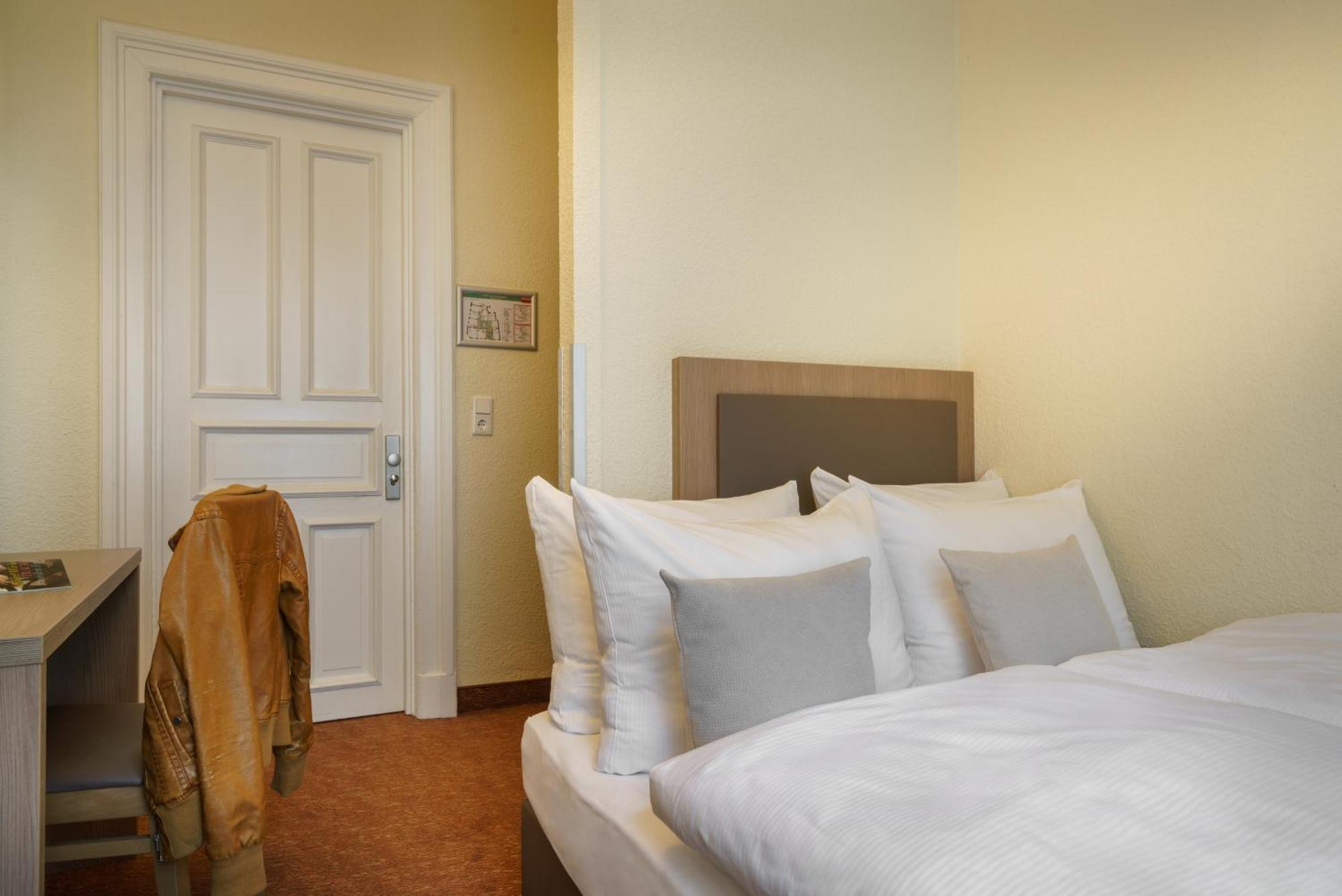 Værelse med queensize-seng