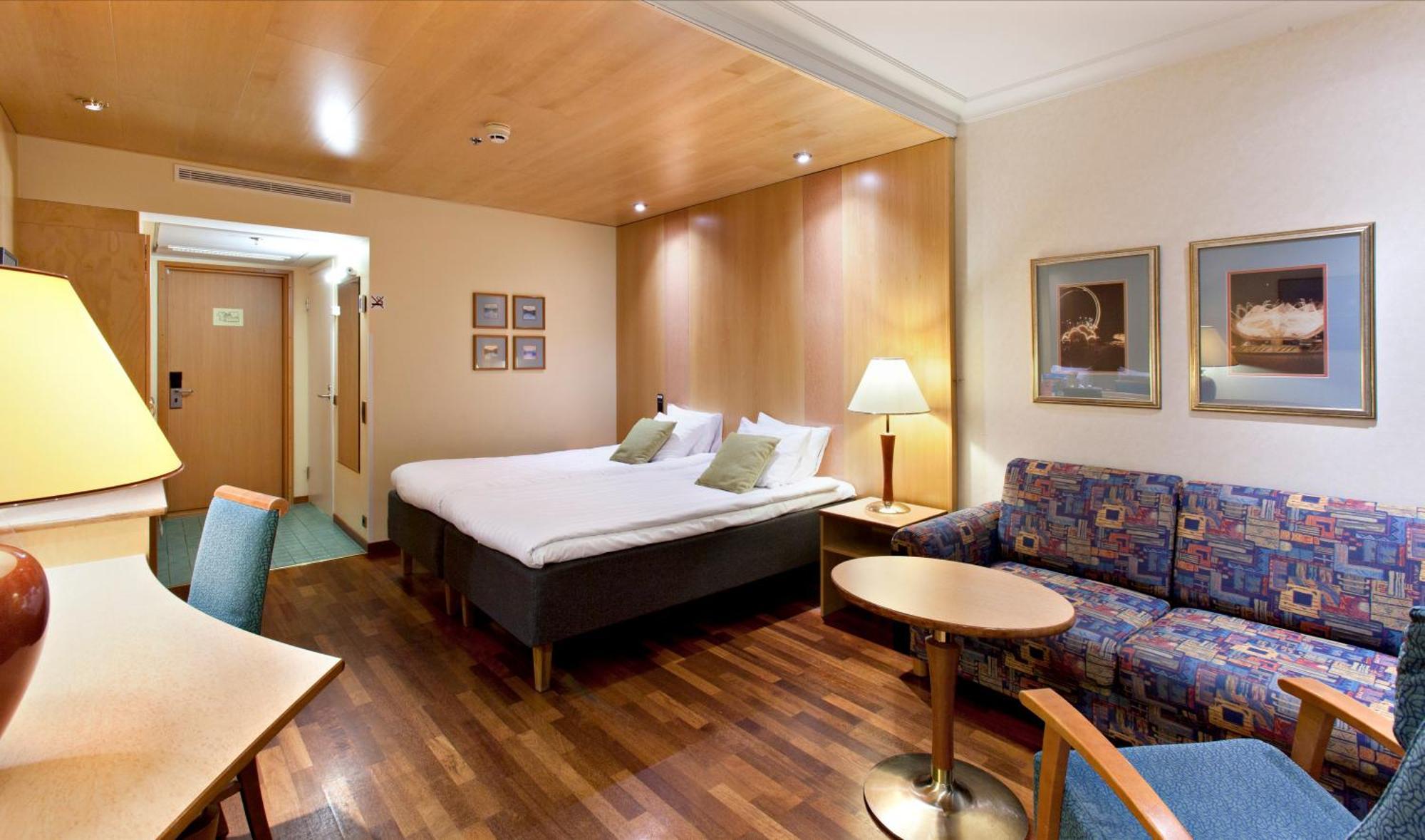 Standard Twin Room with Balcony - Annex Building