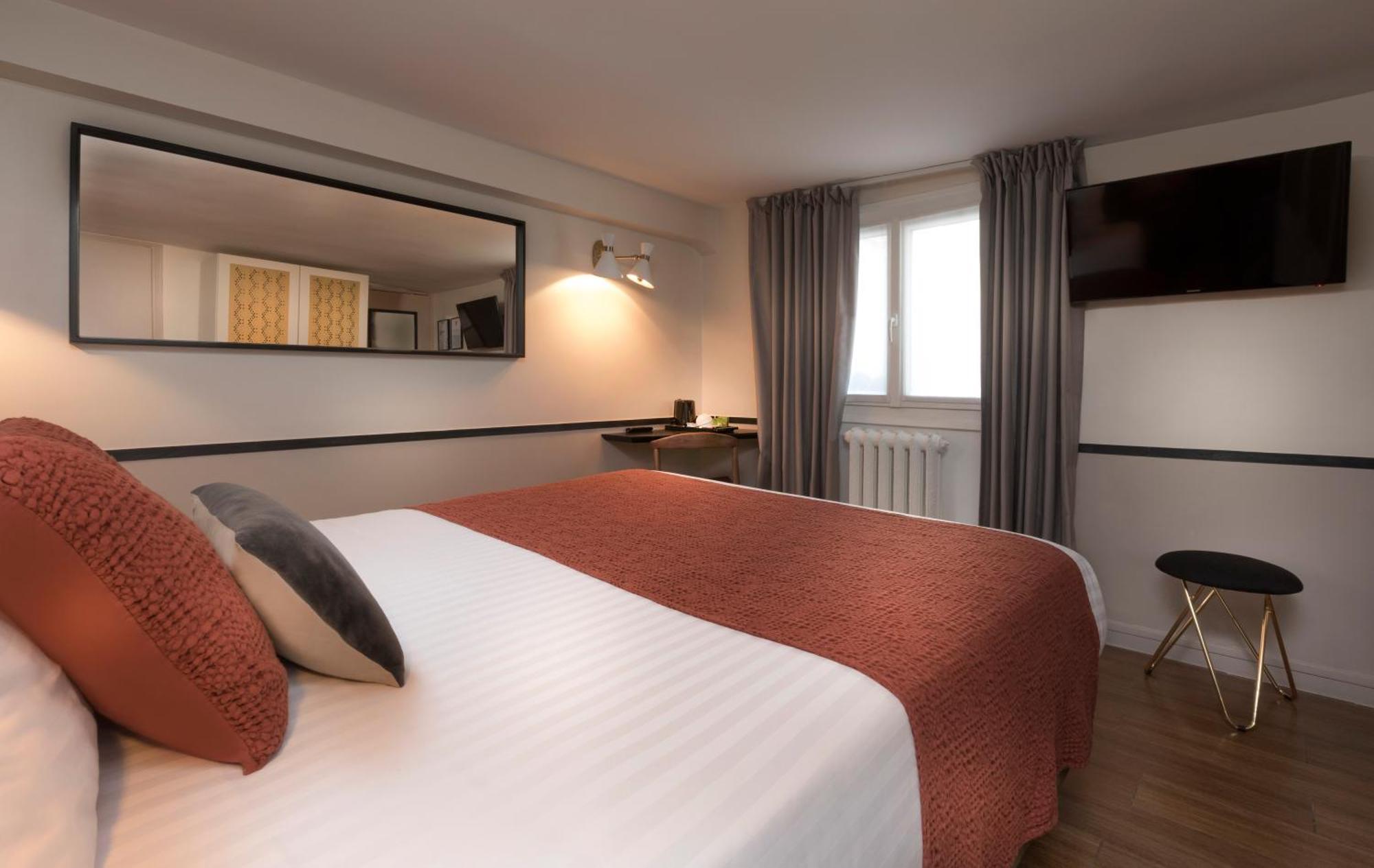 Standard Double Room Court View,1215045190:JPEG