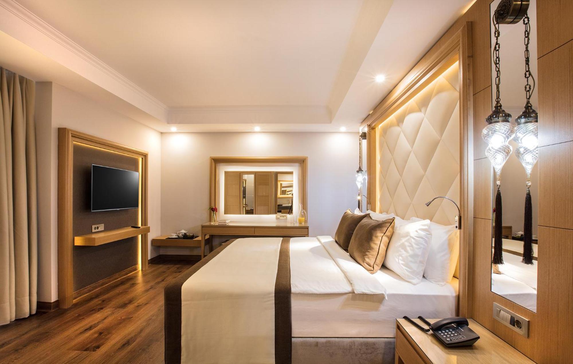 Suite with Garden View (4 Adults + 1 Child),1216568857:JPEG