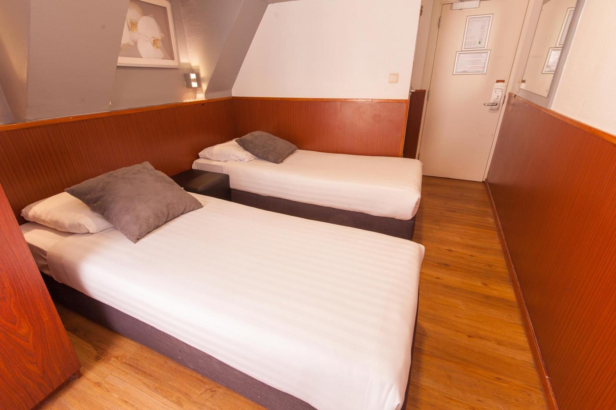 Twin Room,1216682701:JPEG