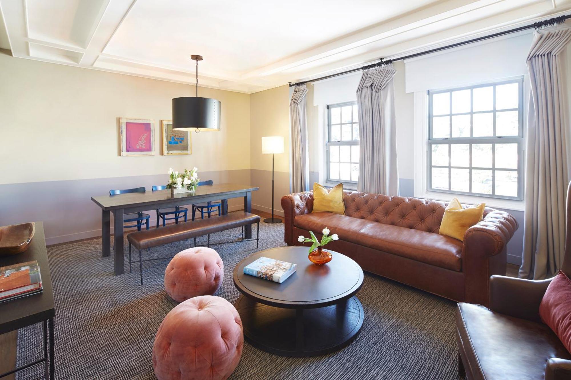 One-Bedroom King Suite,1742621794:JPEG