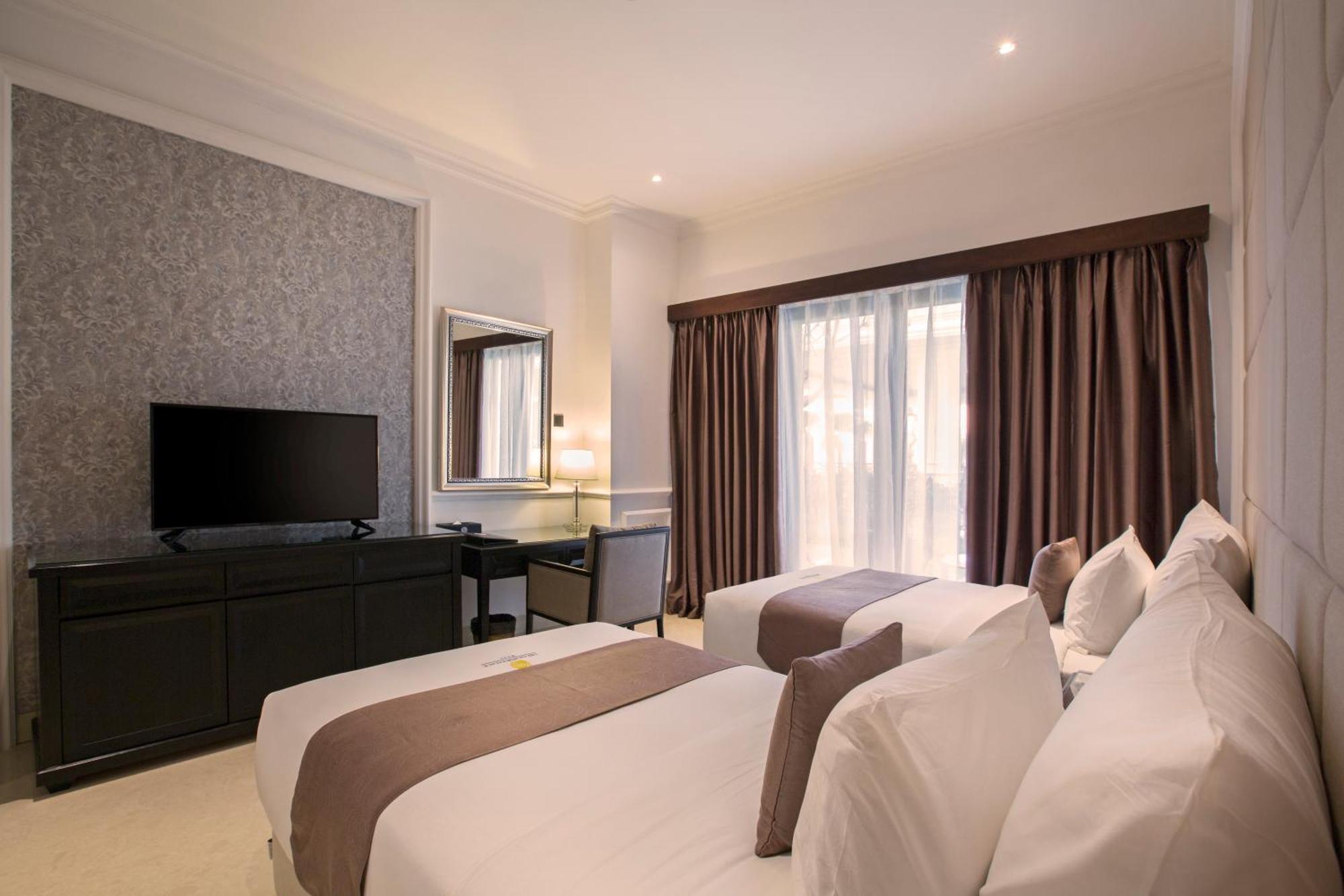 Deluxe Double or Twin Room