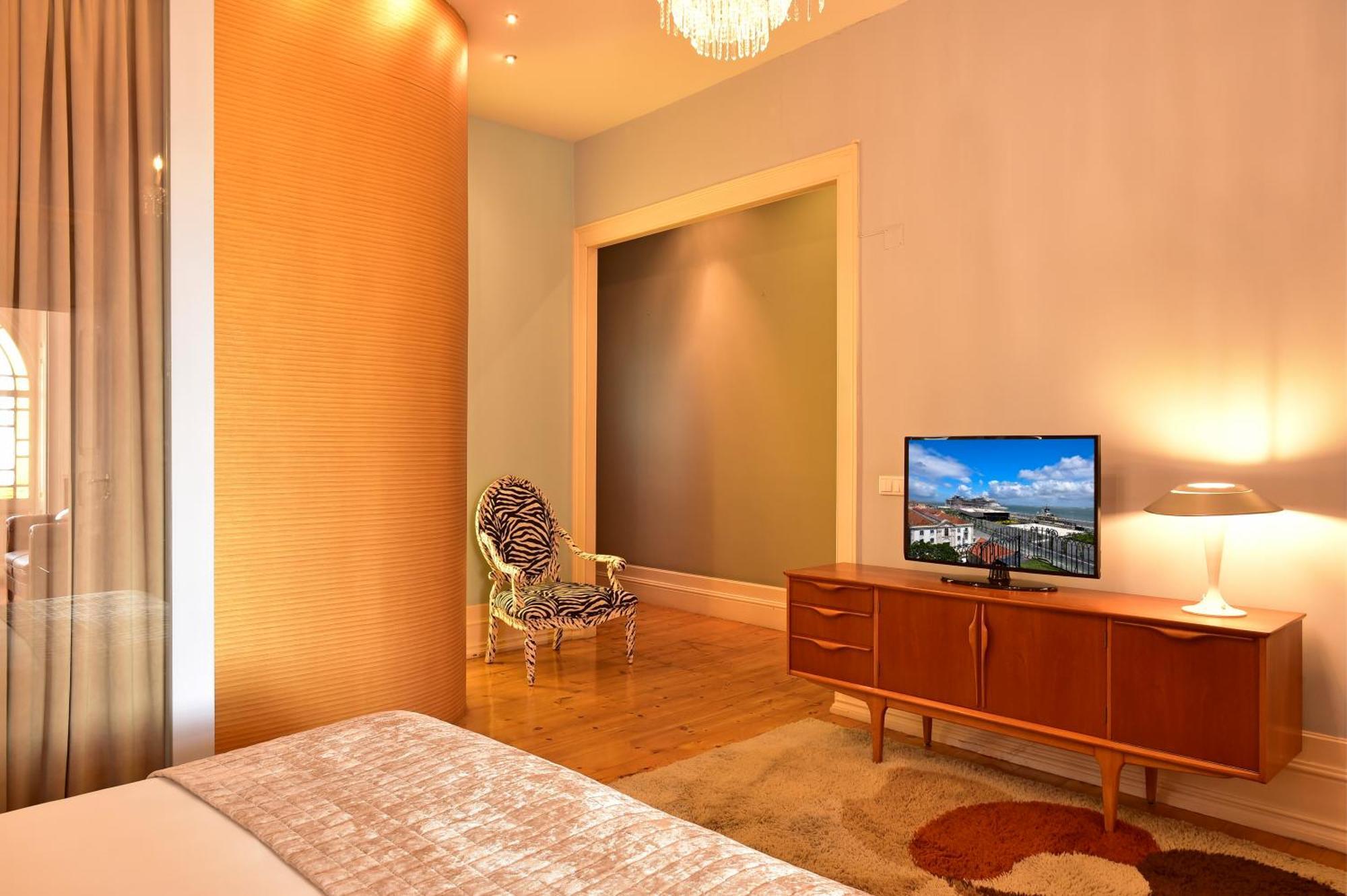 Deluxe Suite River View