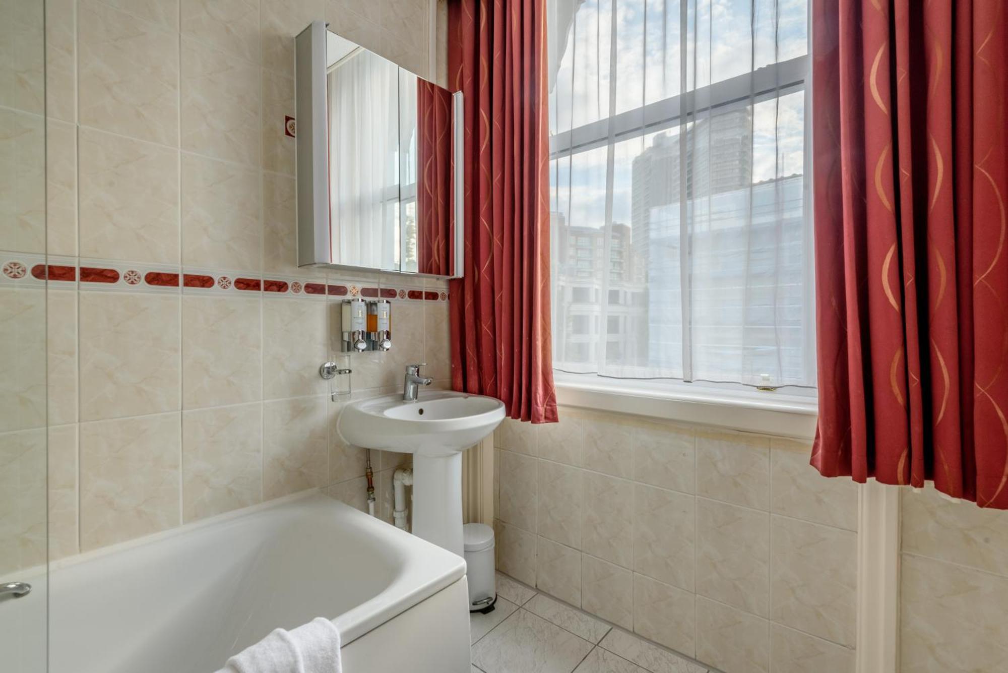 Classic Single Room