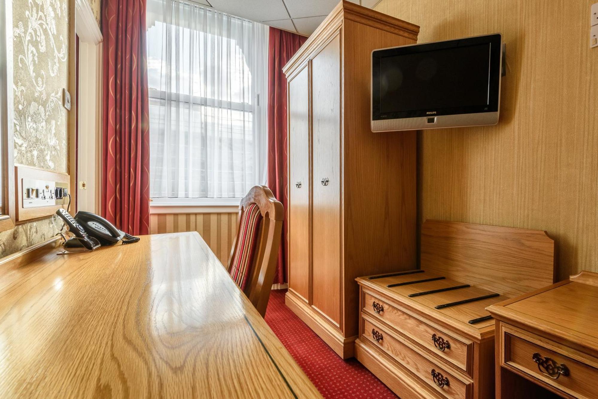 Classic Single Room
