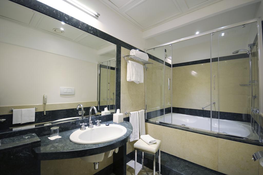 Standard Double Room,791406690:JPEG
