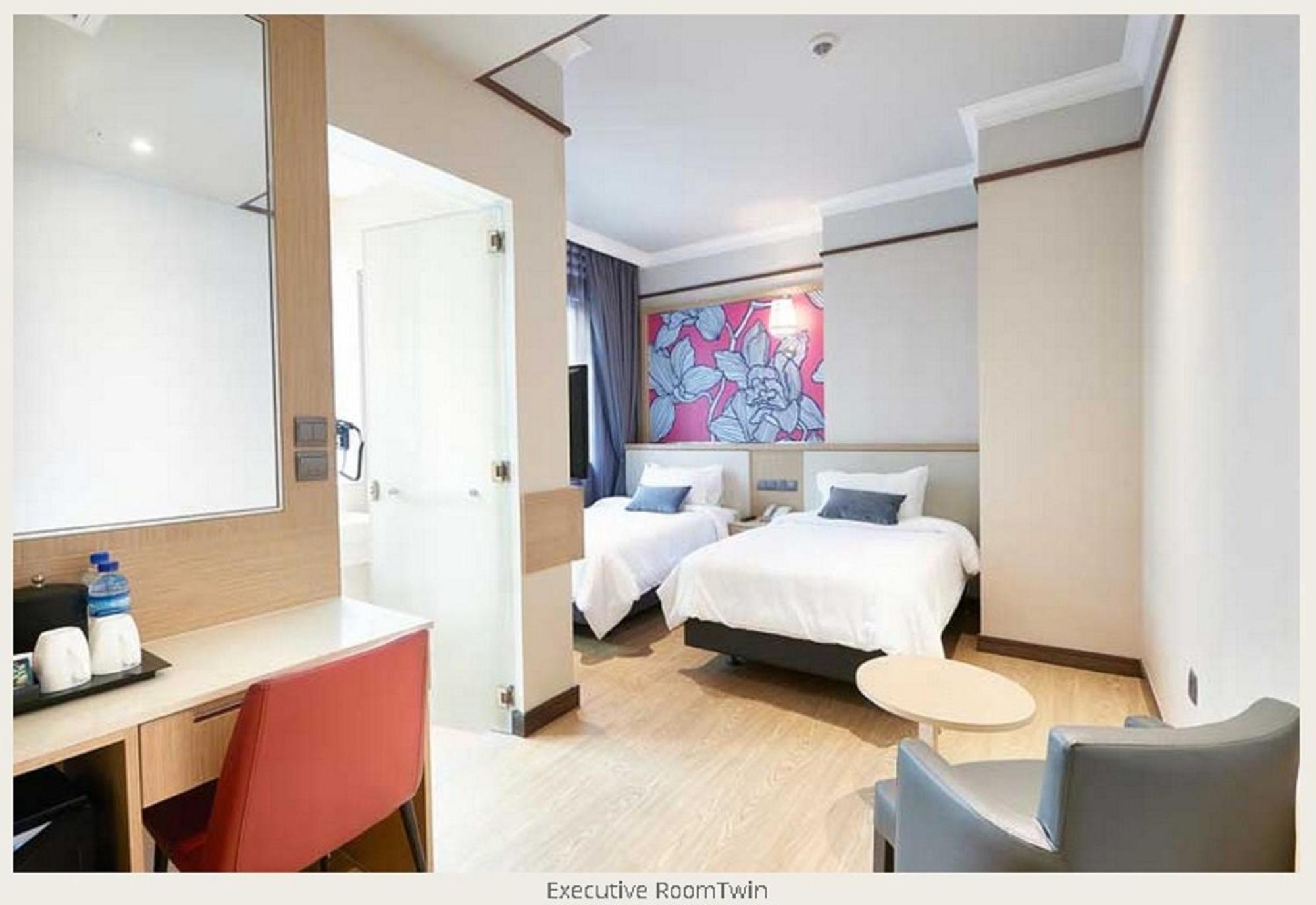 Staycation Deluxe Room Upgrade to Executive Room