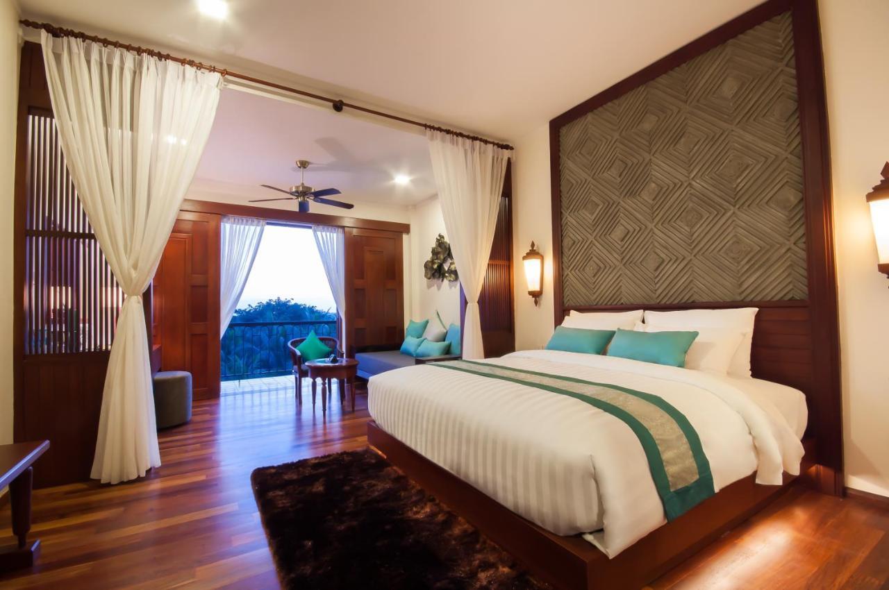 Large Double Room,1348371620:JPEG