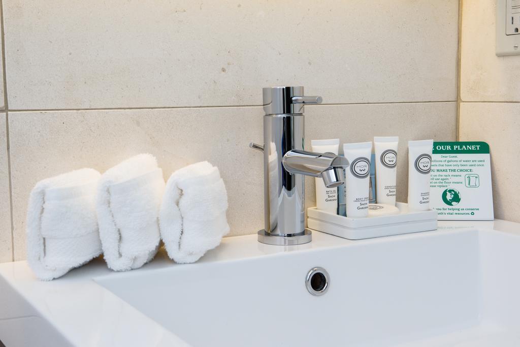 Deluxe King Room,123453937:JPEG