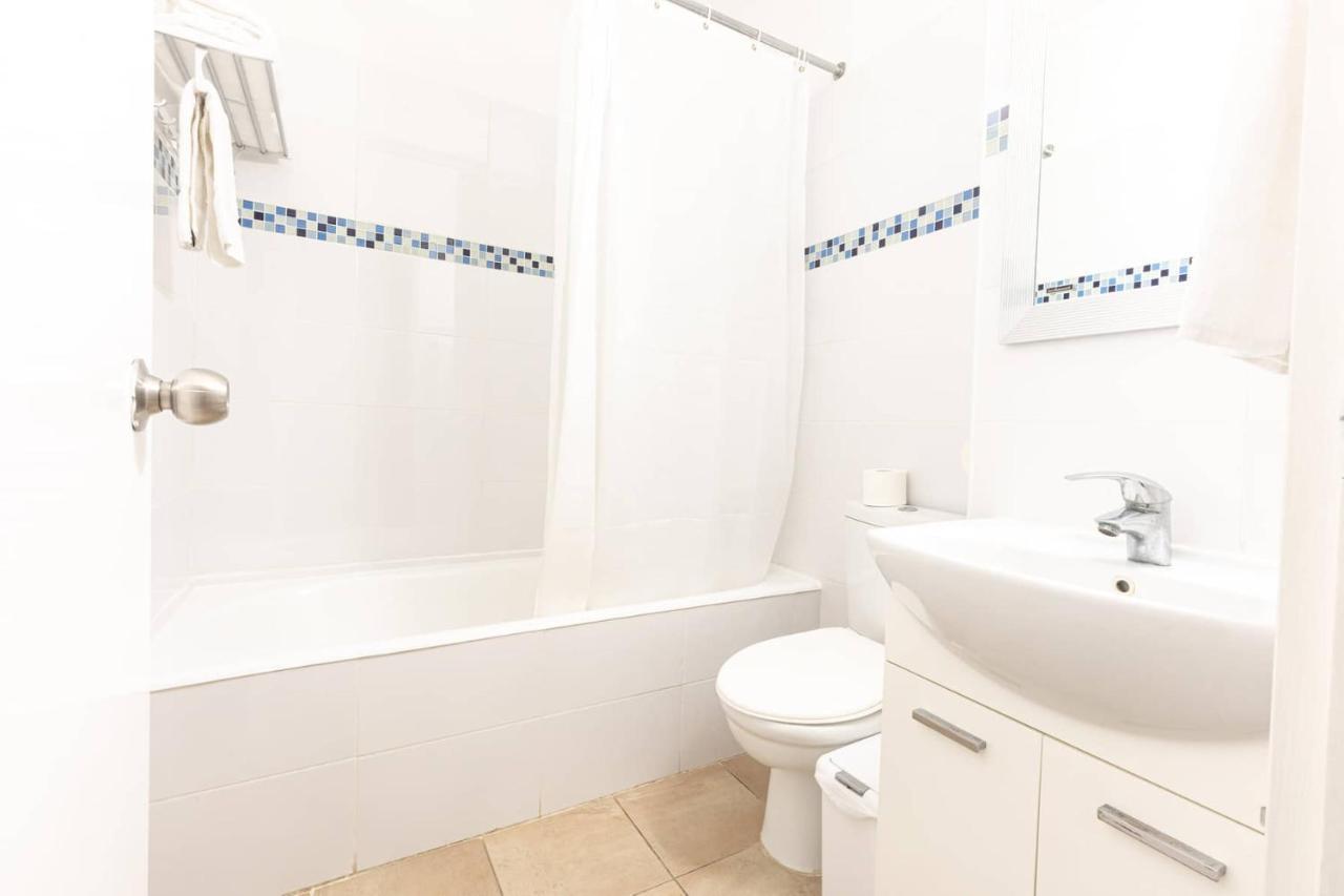 One-Bedroom Apartment with Side Sea View,1234079129:JPEG