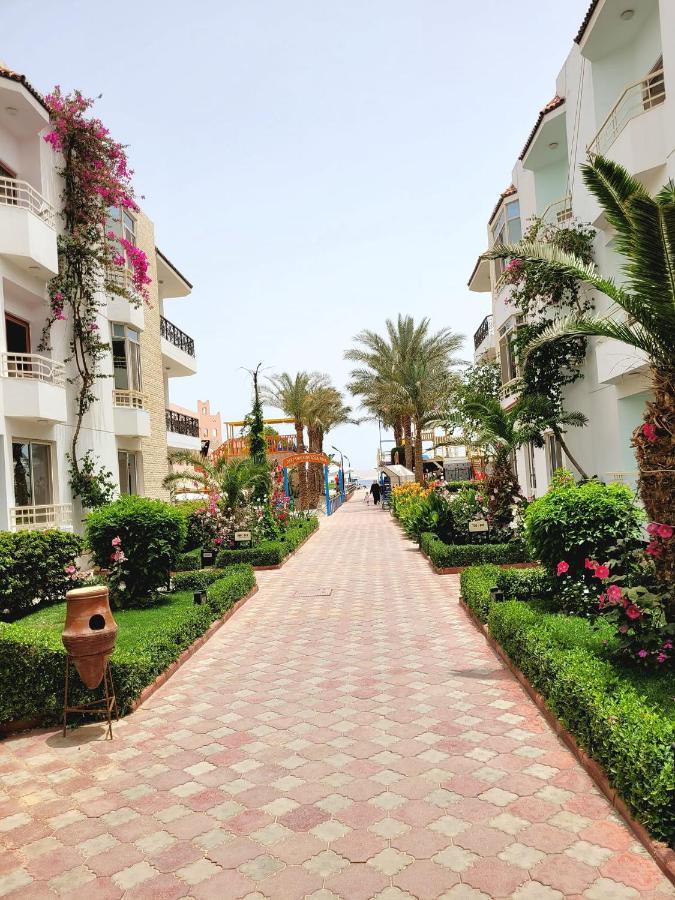 Standard Room with Partial Sea and Garden View,1234157564:JPEG