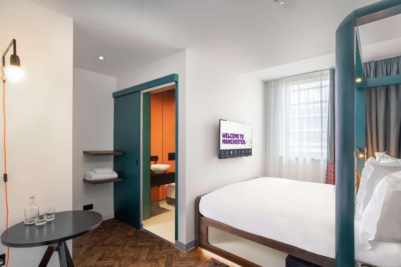 Compact Room