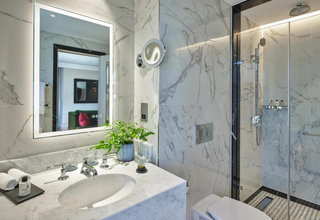 Green Park Suite