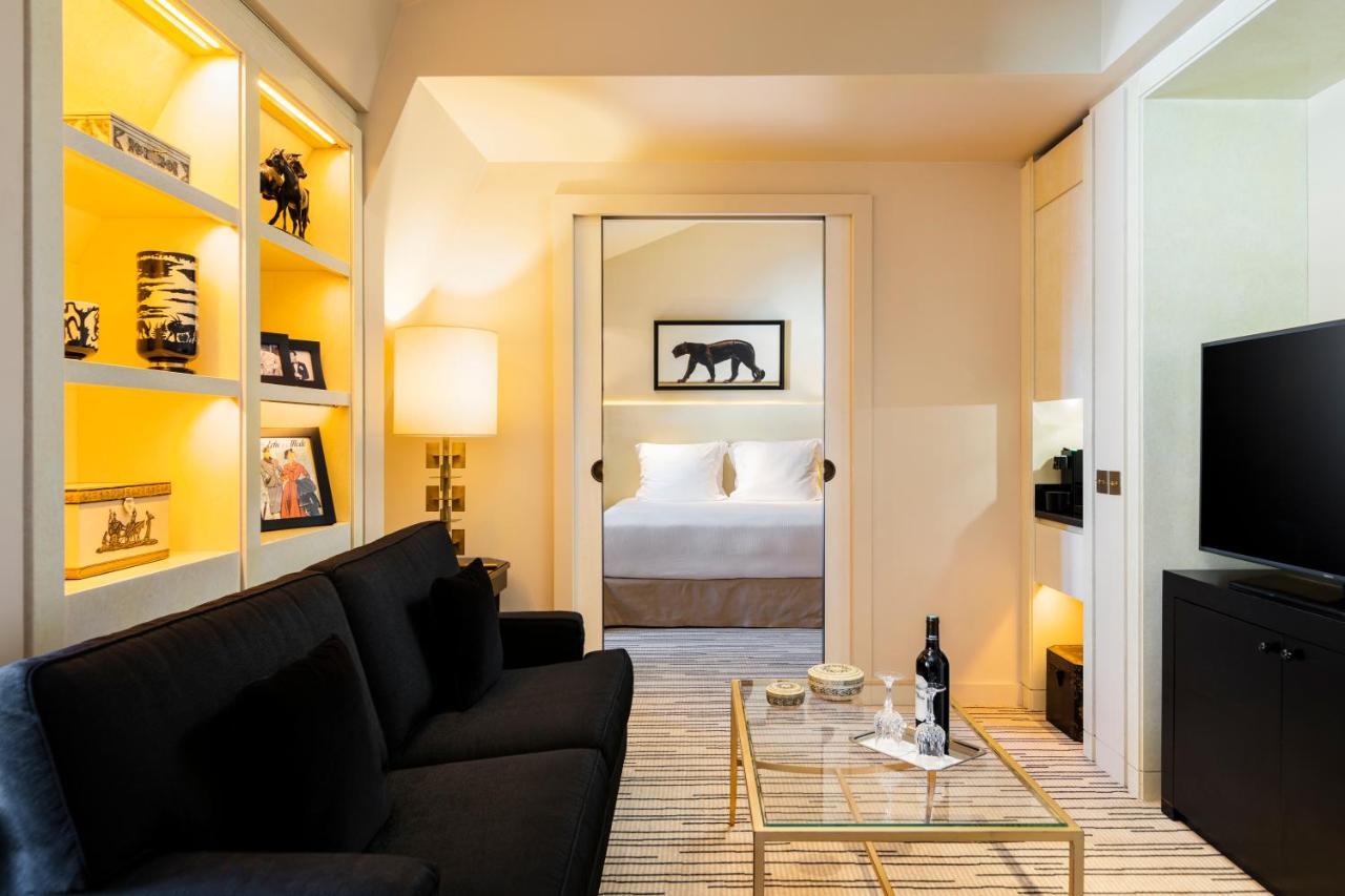 Montaigne Suite