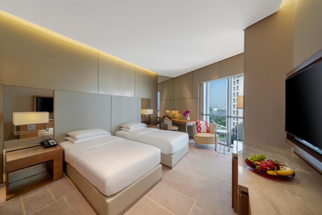 Twin Room on Grand Hyatt Water Park & on Food & Beverage Valid till end of September 2026