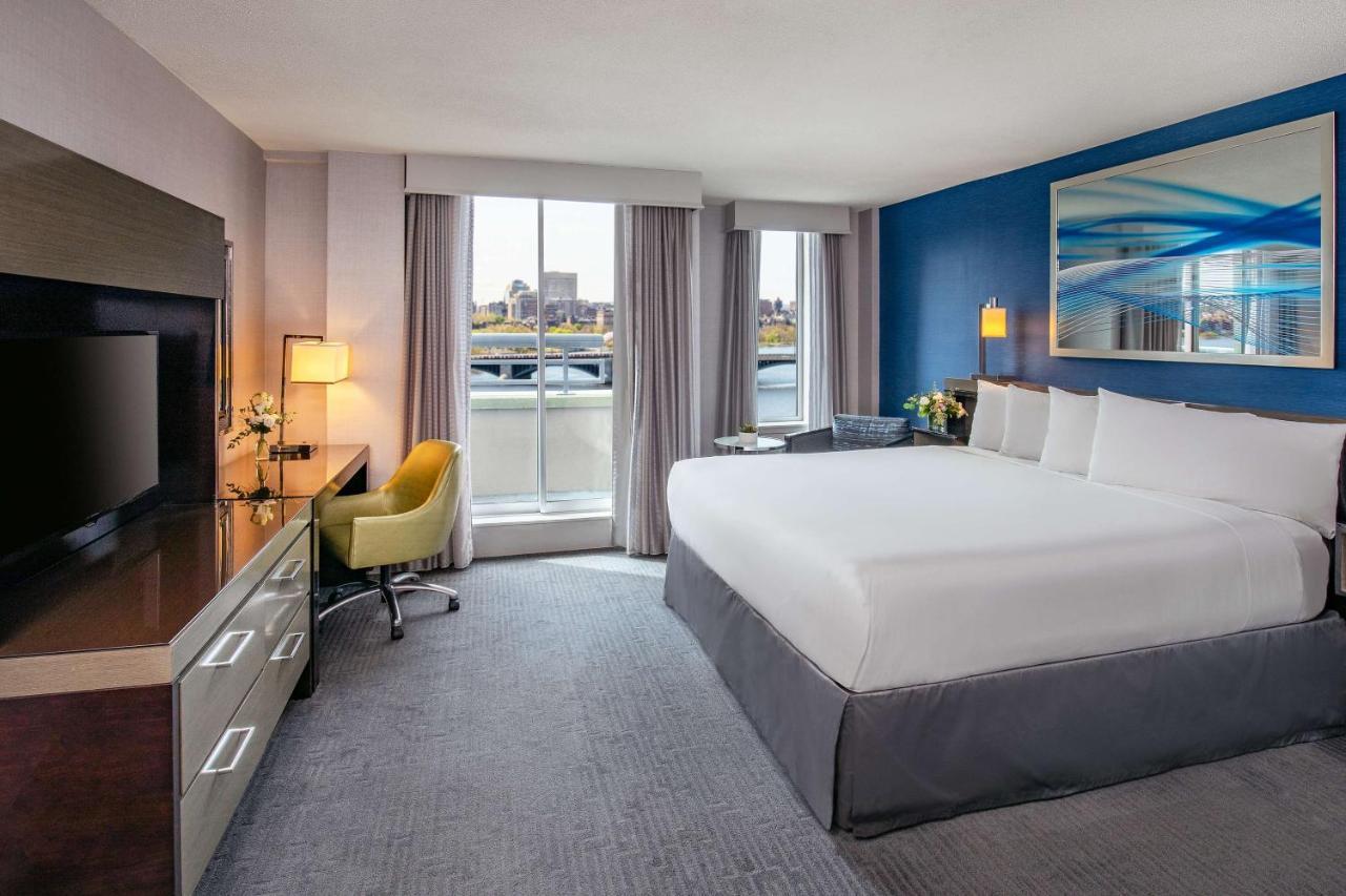 One Bedroom Suite King Accessible River View West Tower