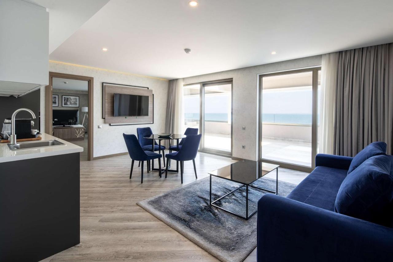 One-Bedroom Apartment Terrace Sea View