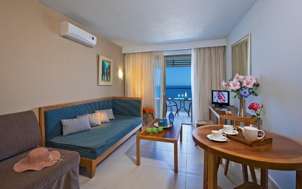 One-Bedroom Apartment with Sea View,1004054274:JPEG