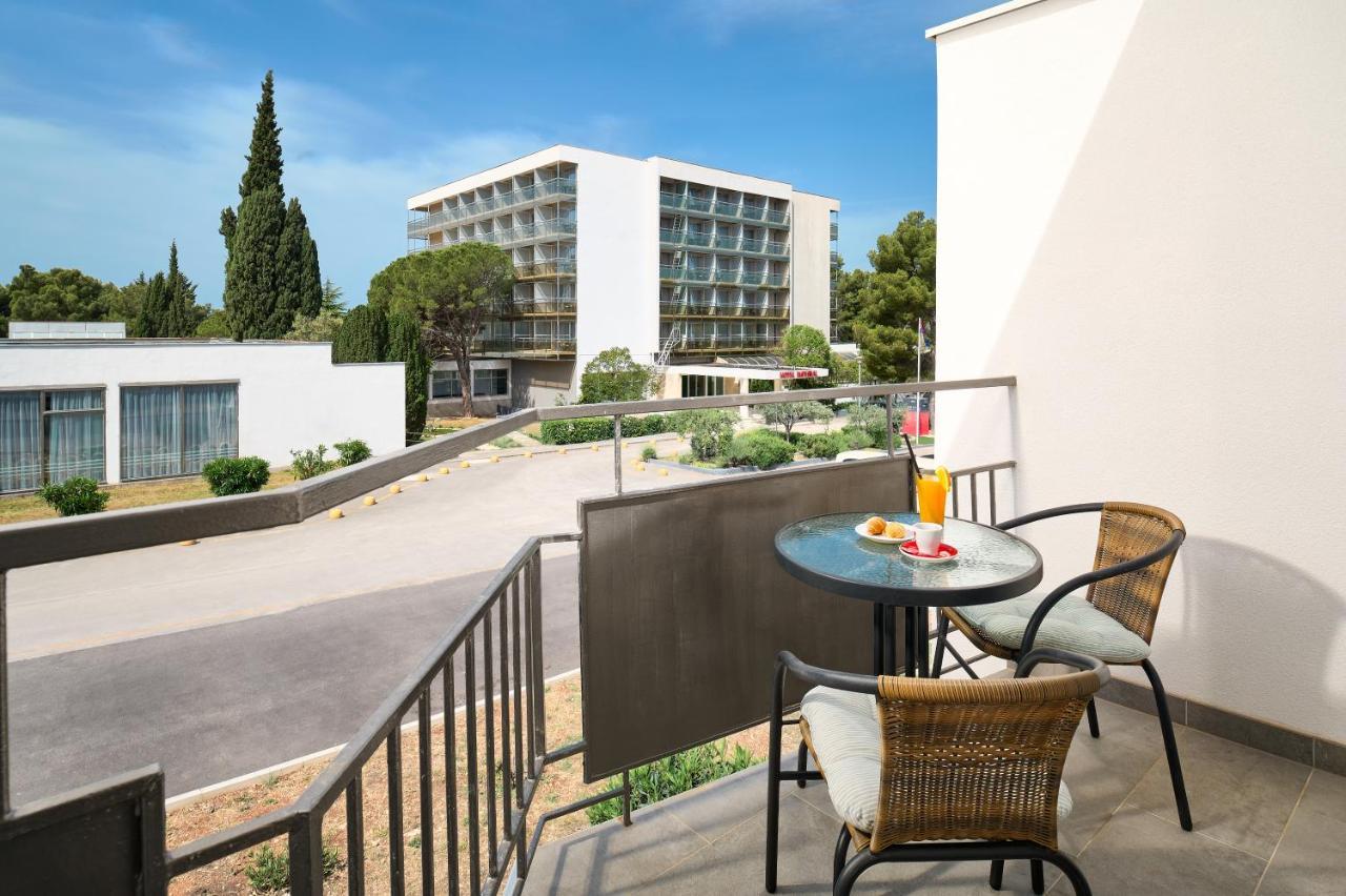 Standard Double or Twin Room Balcony Garden View