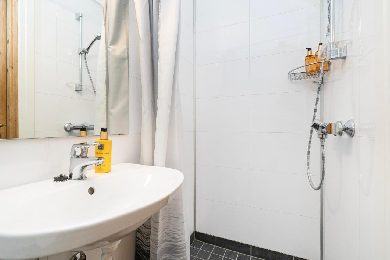 Enkeltrom Standard med dusj