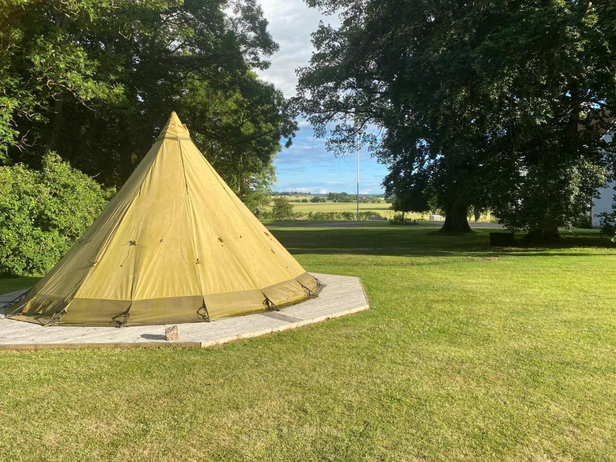 Tent,1256793316:JPEG