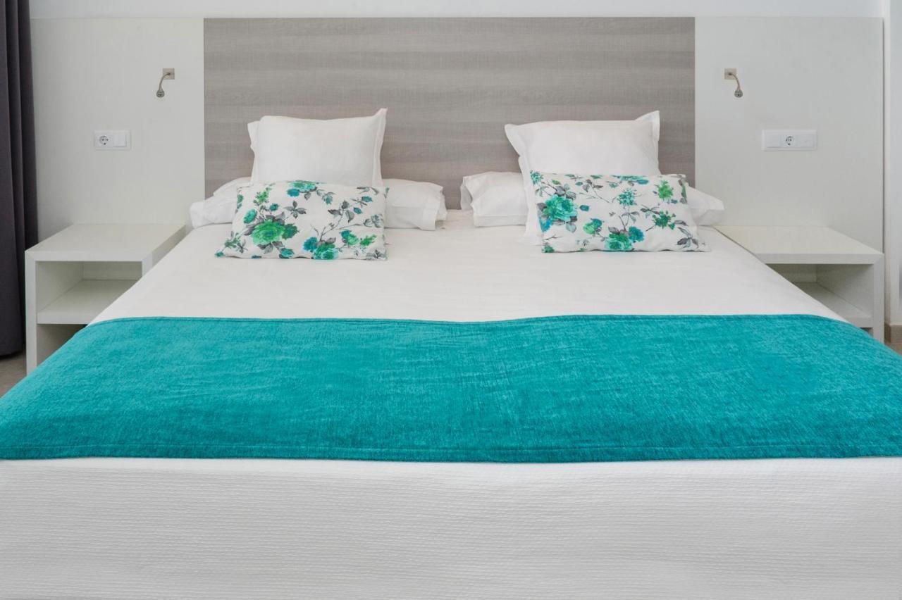 Double or Twin Room with Pool View (1 Adult and 1 Child)
