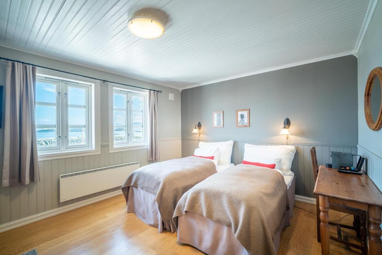 Tomannsrom med sjøutsikt