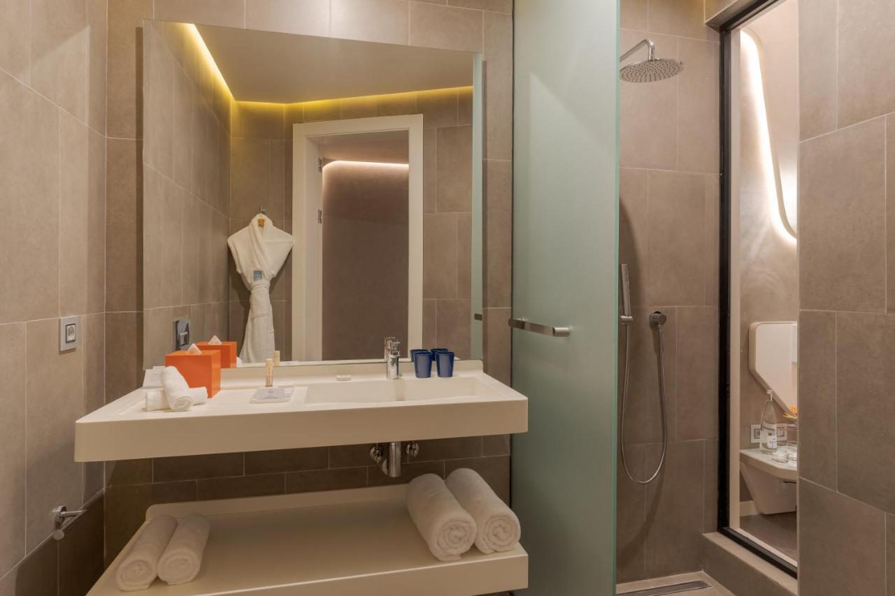 CR Twin Room